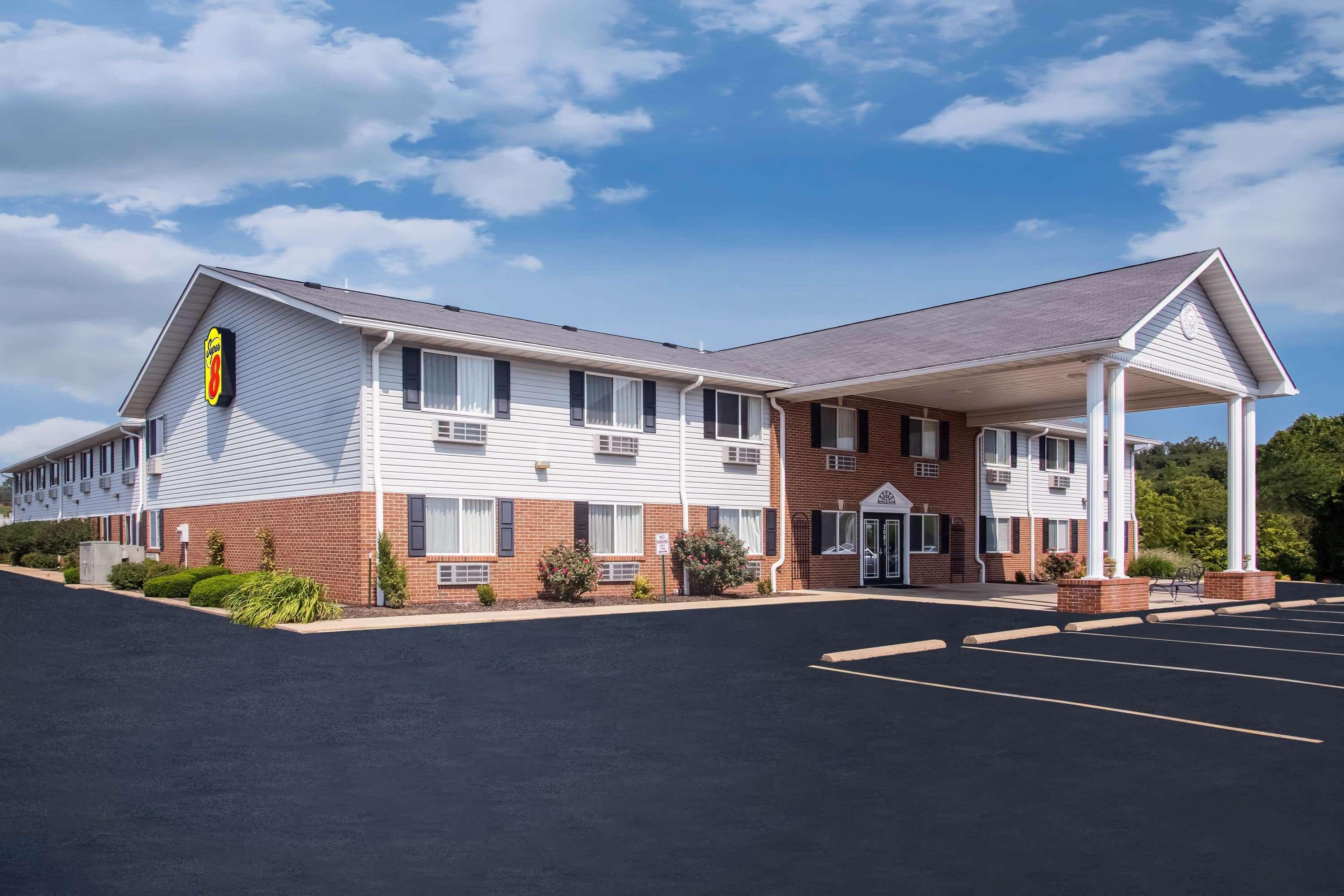 Super 8 By Wyndham Washington Hotel Exterior foto