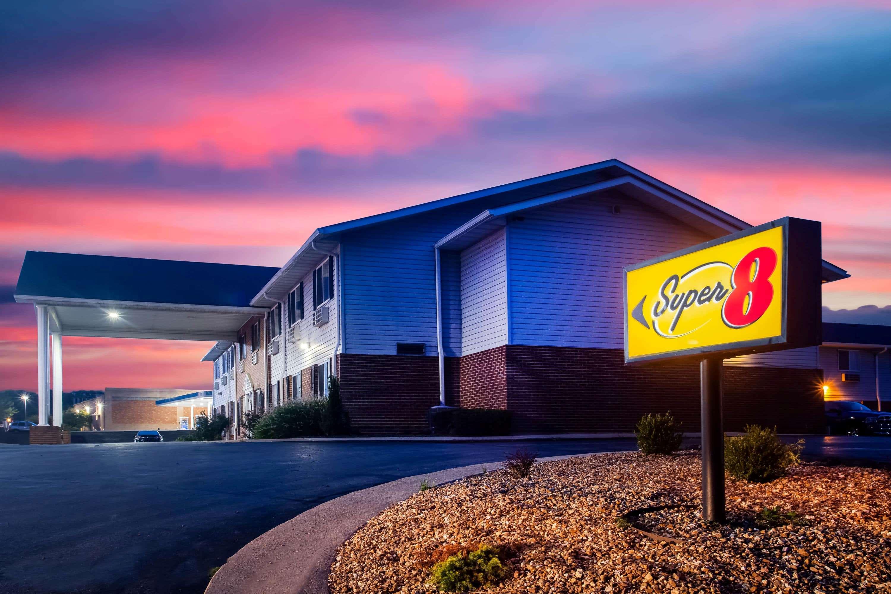 Super 8 By Wyndham Washington Hotel Exterior foto
